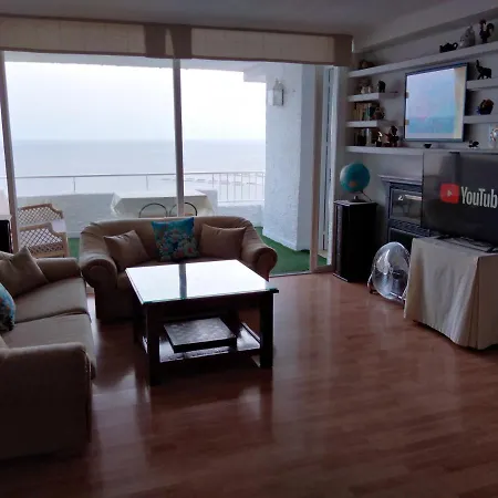 Apartment De La Montana Al Mar
